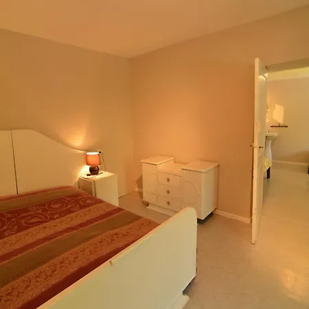 Holiday home Peaceful Retreat In