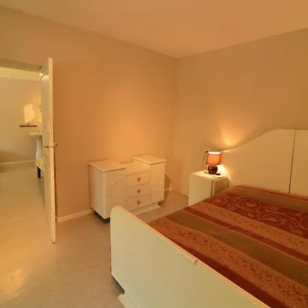 Peaceful Retreat In Σπίτι διακοπών *
